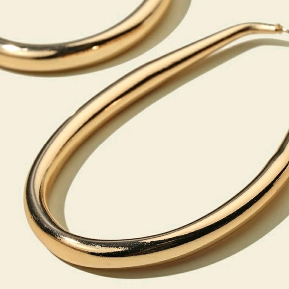 2/$29 Gold Large Hoop Earrings - Picture 3 of 3